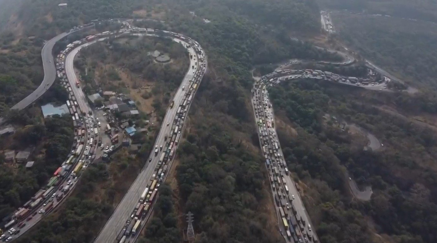 33 ਘੰਟਿਆਂ ਬਾਅਦ ਮੁੰਬਈ-ਪੁਣੇ ਐਕਸਪ੍ਰੈਸਵੇਅ ਮੁੜ ਖੁੱਲ੍ਹਾ, ਗੈਸ ਟੈਂਕਰ ਹਾਦਸੇ ਤੋਂ ਬਾਅਦ ਰਾਹਤ