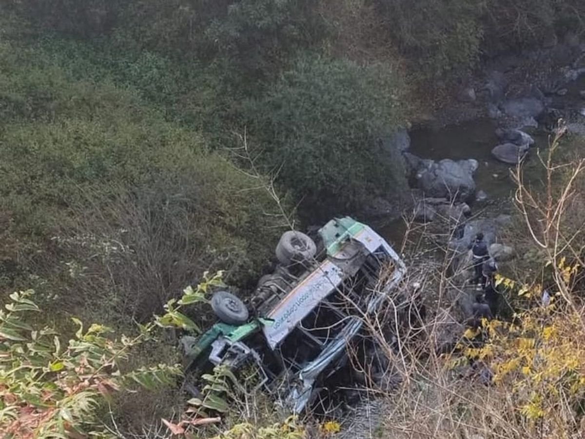 Himachal Bus Accident: ਉੱਤਰਾਖੰਡ ਦੇ ਕੁਆਨੂ ਨੇੜੇ HRTC ਬੱਸ ਨਦੀ ਵਿੱਚ ਡਿੱਗੀ, ਤਿੰਨ ਦੀ ਮੌਤ, ਕਈ ਯਾਤਰੀ ਜ਼ਖਮੀ