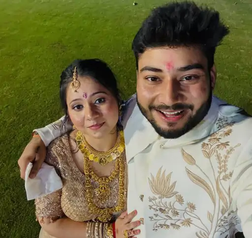 ਗੁਰੂਗ੍ਰਾਮ ਦੇ ਯੂਟਿਊਬਰ ਨੂੰ ਵਿਆਹ ਦੇ ਤੋਹਫ਼ੇ ਵਜੋਂ 71 ਲੱਖ ਰੁਪਏ ਨਕਦ ਮਿਲੇ, ਸਹੁਰਿਆਂ ਨੇ ਵੀ 21 ਤੋਲੇ ਸੋਨਾ ਤੋਹਫ਼ੇ ਵਜੋਂ ਦਿੱਤਾ