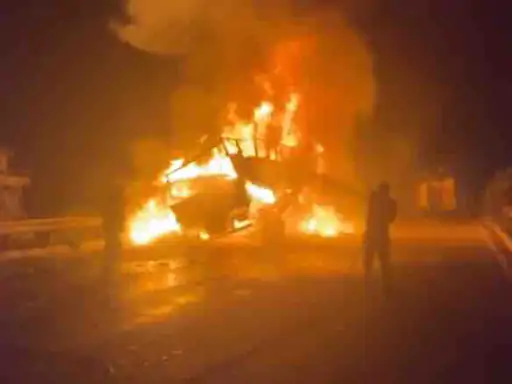 ਜਲੰਧਰ ਵਿੱਚ National Highway ਨੇੜੇ ਟਰੱਕ ਨੂੰ ਭਿਆਨਕ ਅੱਗ, ਅੱਗ ਬੁਝਾਉਣ ਲਈ 10 ਫਾਇਰ ਬ੍ਰਿਗੇਡ ਪਹੁਚੀਆਂ