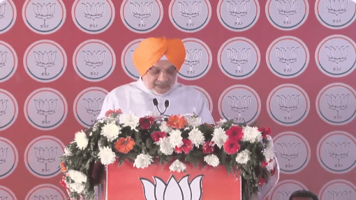 ਮੋਗਾ ‘ਬਦਲਾਅ ਰੈਲੀ’: ਅਮਿਤ ਸ਼ਾਹ ਨੇ ਸਿੱਖ ਗੁਰੂਆਂ ਨੂੰ ਨਮਨ ਕਰਦੇ ਹੋਏ 2027 ਚੋਣਾਂ ਲਈ ਭਾਜਪਾ ਦਾ ਵਾਅਦਾ