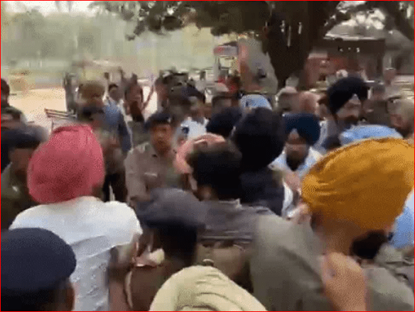 ਚੰਡੀਗੜ੍ਹ ਪੀਯੂ ਵਿੱਚ ਪ੍ਰਦਰਸ਼ਨਕਾਰੀ ਵਿਦਿਆਰਥੀਆਂ ਨੂੰ ਪੁਲਿਸ ਨੇ ਘੜੀਸਿਆ, RSS ਅਧਿਕਾਰੀ ਨੂੰ ਸਮਾਗਮ ਵਿੱਚ ਮੁੱਖ ਮਹਿਮਾਨ ਬਣਾਏ ਜਾਣ ‘ਤੇ ਹੰਗਾਮਾ, ਕਈਆਂ ਨੂੰ ਹਿਰਾਸਤ ਵਿੱਚ ਲਿਆ