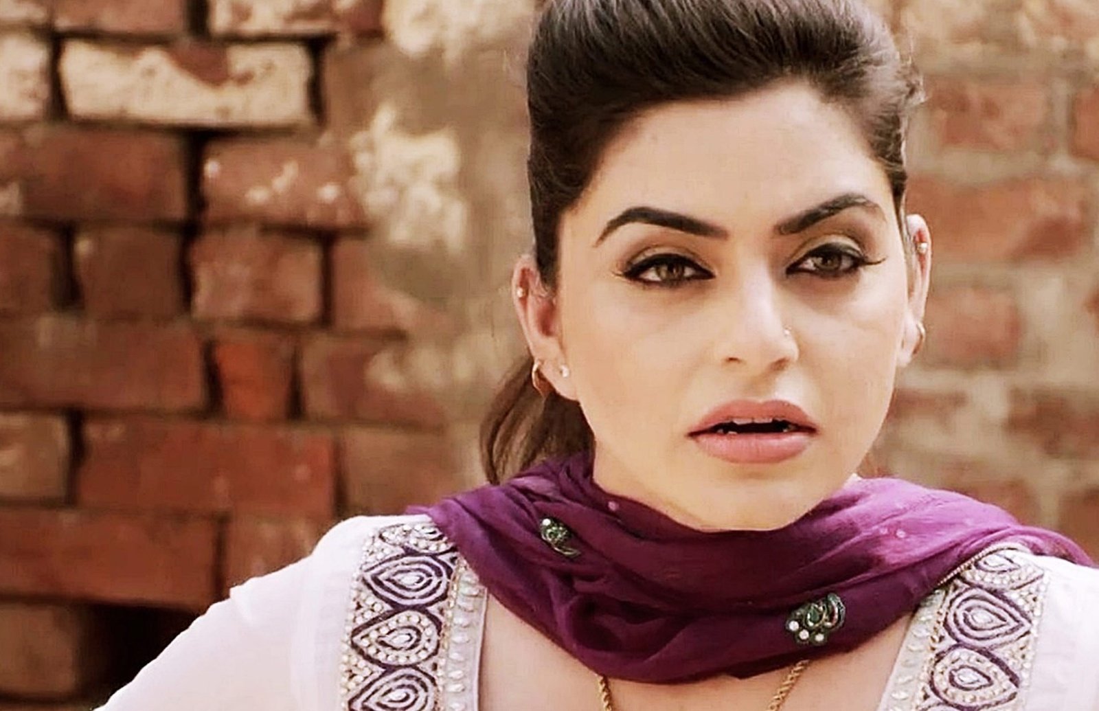 ਪੰਜਾਬੀ ਫ਼ਿਲਮ ਇੰਡਸਟਰੀ ਤੋਂ ਮੰਦਭਾਗੀ ਖ਼ਬਰ! ਮਸ਼ਹੂਰ ਅਦਾਕਾਰਾ ਦੀ ਮਾਂ ਦਾ ਹੋਇਆ ਦੇਹਾਂਤ