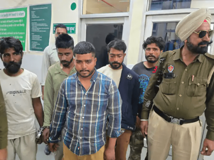 ਅਬੋਹਰ ਪੁਲਿਸ ਵੱਲੋਂ ਲੁੱਟ-ਖੋਹ ਗਿਰੋਹ ਦੇ 5 ਮੈਂਬਰ ਗ੍ਰਿਫ਼ਤਾਰ, ਮੁੱਖ ਸਾਜ਼ਿਸ਼ਕਰਤਾ ਫ਼ਰਾਰ