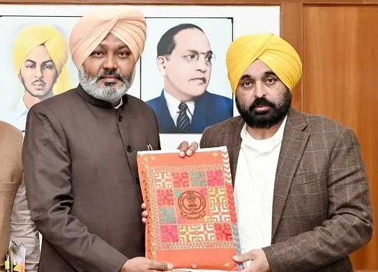 Punjab Budget Session 2026: ਪੰਜਾਬ ਦੀ ‘ਆਪ’ ਸਰਕਾਰ ਦਾ ਅੱਜ ਅੰਤਿਮ ਚੋਣ ਬਜਟ, ਔਰਤਾਂ ਲਈ 1,000 ਰੁਪਏ, ਨੌਜਵਾਨਾਂ ਲਈ 22,000 ਨੌਕਰੀਆਂ ਦਾ ਐਲਾਨ ਹੋਣ ਦੀ ਸੰਭਾਵਨਾ