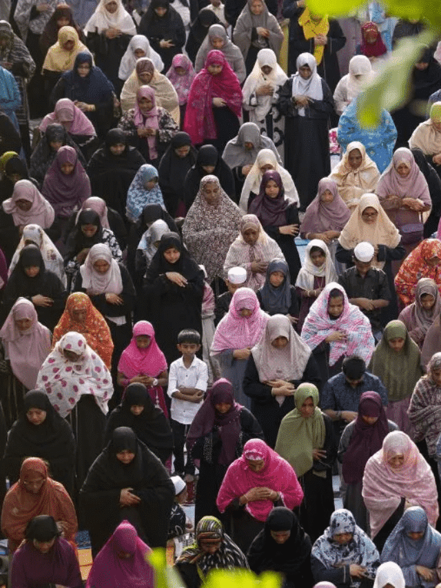 ਭਾਰਤ ਵਿੱਚ ਮਨਾਇਆ ਜਾ ਰਿਹਾ ਈਦ-ਉਲ-ਫਿਤਰ… ਦੀਆਂ ਖੂਬਸੂਰਤ ਤਸਵੀਰਾਂ ਵੇਖੋ