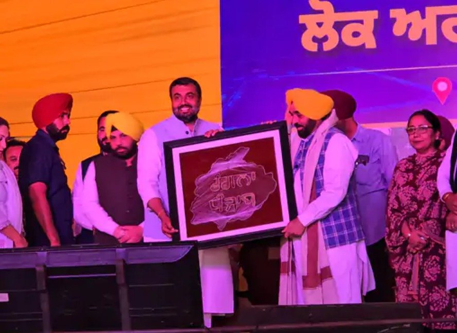 CM Mann ਨੇ ਜਲਾਲਾਬਾਦ ਵਿੱਚ ਕਰੋੜਾਂ ਦੇ ਵਿਕਾਸ ਪ੍ਰੋਜੈਕਟਾਂ ਦੀ ਸ਼ੁਰੂਆਤ ਕੀਤੀ