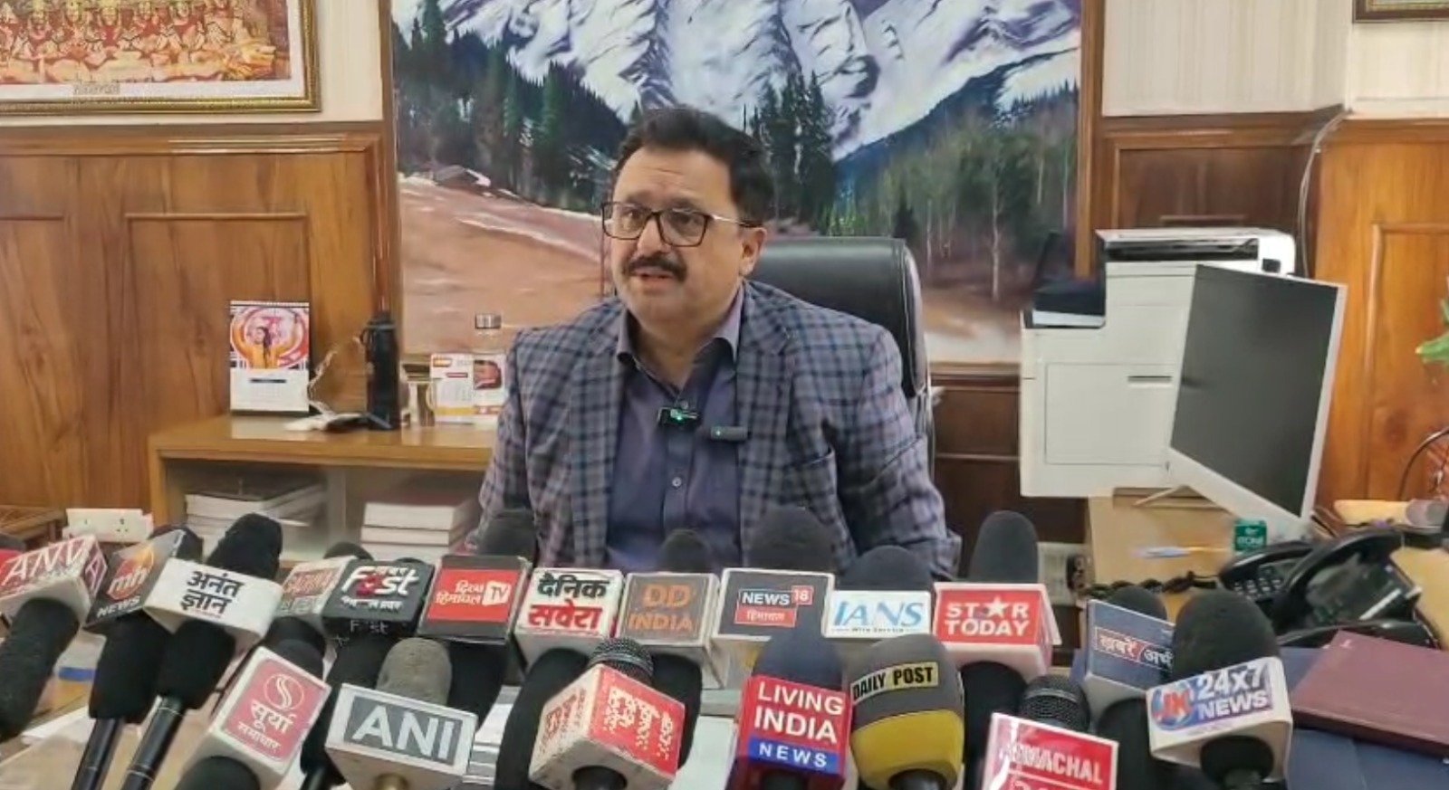 जिला में डोमेस्टिक सिलेंडर का सटॉक पर्याप्त, कालाबाज़ारी करने वालों को नहीं जाएगा बक्शा : DC सोलन