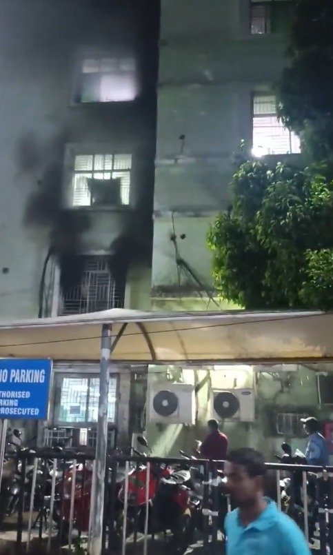 Odisha Hospital Fire: ਕਟਕ ਦੇ SCB ਹਸਪਤਾਲ ਦੇ ICU ‘ਚ ਭਿਆਨਕ ਅੱਗ, 10 ਮਰੀਜ਼ਾਂ ਦੀ ਮੌਤ, ਕਈ ਝੁਲਸੇ