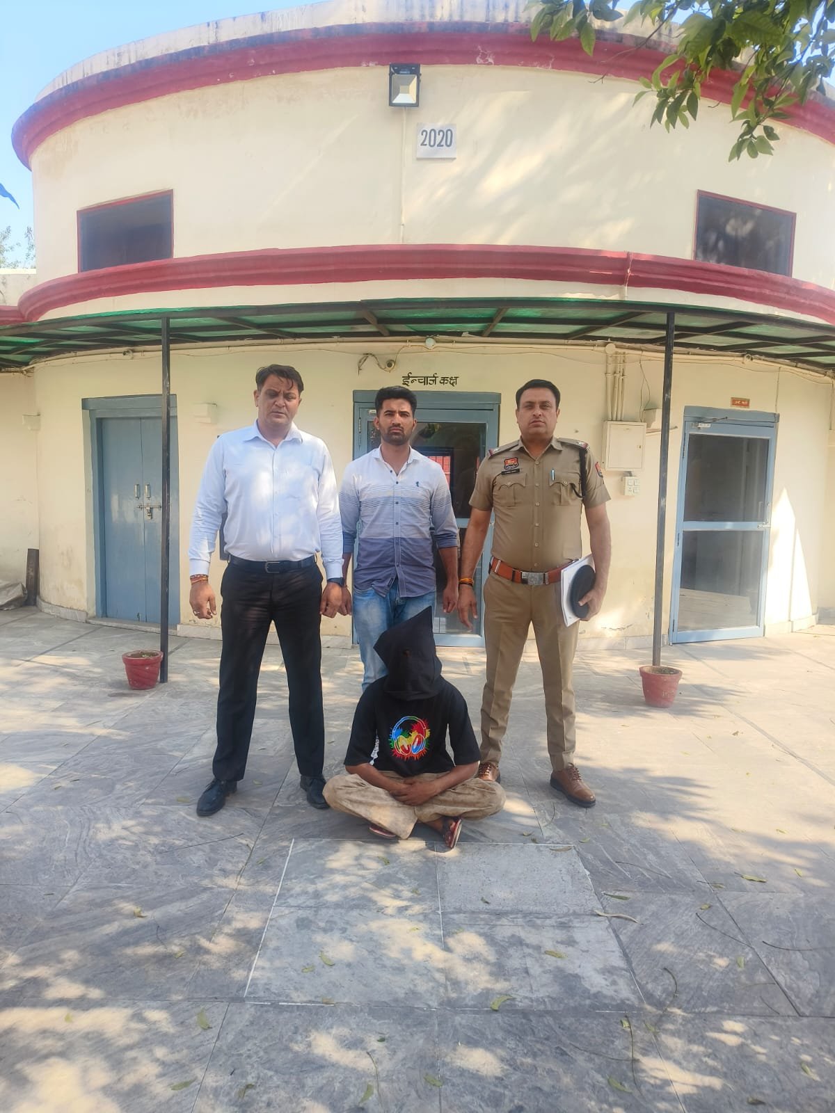 घर का दरवाजा तोड़कर चोरी करने वाला आरोपी 48 घंटे में गिरफ्तार, 15 हजार रुपये बरामद कर जेल भेजा