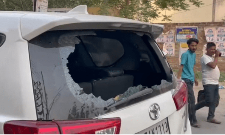 AAP ਨੇਤਾ ਦਲਜੀਤ ਰਾਜੂ ‘ਤੇ ਹਮਲੇ ਦੀ ਕੋਸ਼ਿਸ਼, ਕਾਰ ਦੀ ਖਿੜਕੀ ਤੋੜ ਕੇ ਹਮਲਾਵਰ ਫਰਾਰ