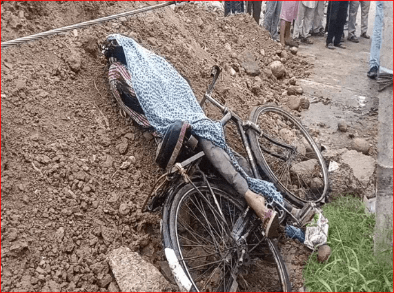 ਪਠਾਨਕੋਟ ਵਿੱਚ ਖੰਭਾ ਡਿੱਗਣ ਕਾਰਨ ਸਾਈਕਲ ਸਵਾਰ ਦੀ ਮੌਤ