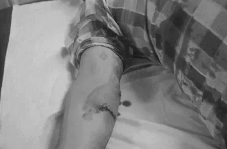 ਅੰਮ੍ਰਿਤਸਰ ‘ਚ ₹21,000 ਦੇ ਝਗੜੇ ਨੇ ਲਿਆ ਹਿੰਸਕ ਰੂਪ, ਪਿਓ-ਪੁੱਤ ‘ਤੇ ਘਰ ਅੰਦਰ ਗੋਲੀਬਾਰੀ