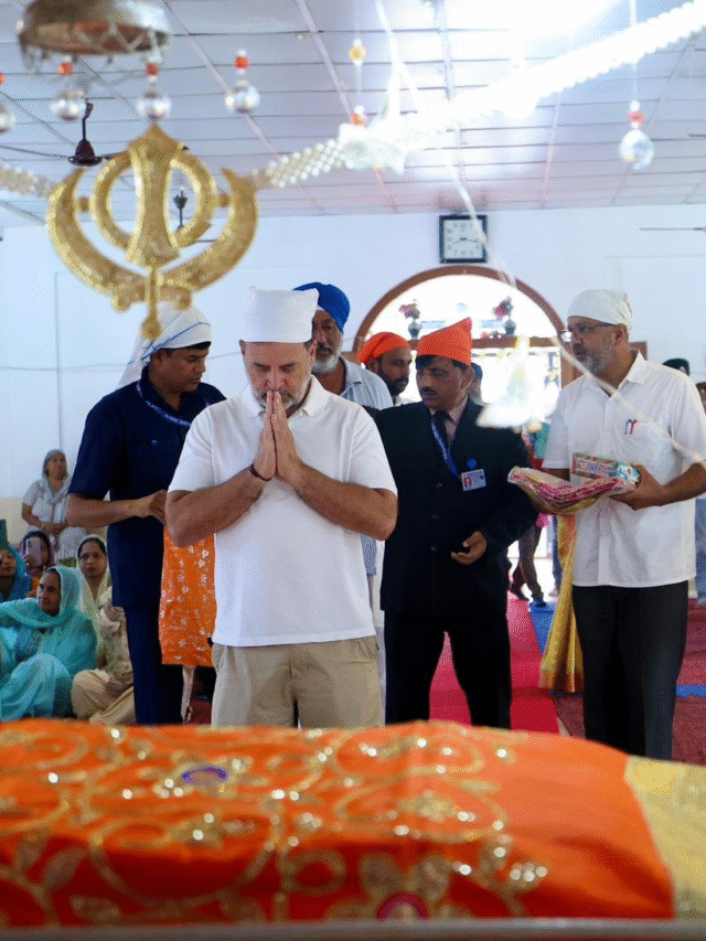 ਰਾਹੁਲ ਗਾਂਧੀ ਨੇ ਅੰਡੇਮਾਨ ਅਤੇ ਨਿਕੋਬਾਰ ਟਾਪੂਆਂ ਦੇ ਕੈਂਪਬੈਲ ਬੇਅ ਸਥਿਤ ਸ਼੍ਰੀ ਸਿੰਘ ਸਭਾ ਗੁਰਦੁਆਰੇ ਵਿਖੇ ਟੇਕਿਆ ਮੱਥਾ...