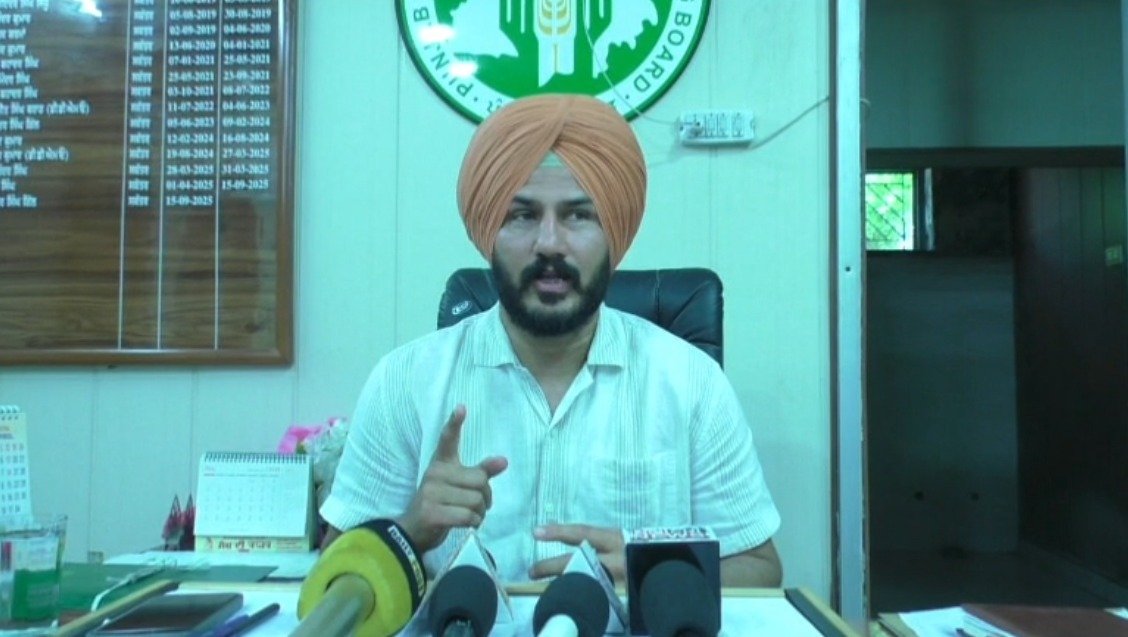 ਮੰਡੀ ‘ਚ ਰਿਸ਼ਵਤ ਦੇ ਦੋਸ਼, ਠੇਕੇਦਾਰ ਵਿਰੁੱਧ ਸੈਕਟਰੀ ਹੋਏ ਆਹਮੋ-ਸਾਹਮਣੇ