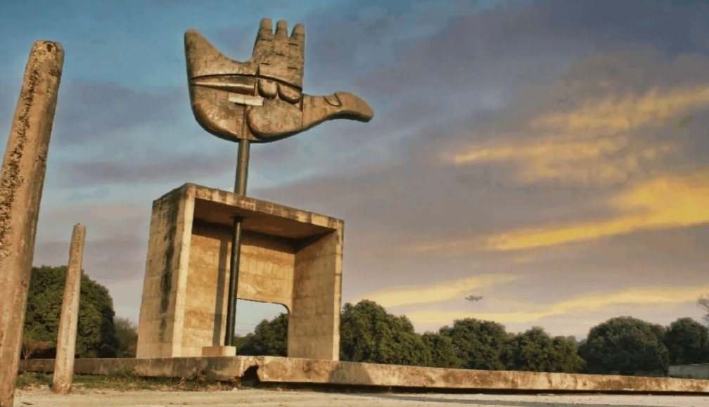 ਚੰਡੀਗੜ੍ਹ 'ਚ ਮਹਿੰਗਾਈ ਦੀ ਮਾਰ! ਅੱਜ ਤੋਂ ਬਿਜਲੀ,ਪਾਣੀ,ਫਲੈਟਸ ਅਤੇ ਸ਼ਰਾਬ ਦੇ ਵਧੇ ਰੇਟ, ਜਾਣੋ ਨਵੀਆਂ ਕੀਮਤਾਂ