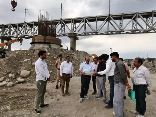 ਪਠਾਨਕੋਟ-ਜੰਮੂ ਰੇਲ ਸੈਕਸ਼ਨ ਦਾ DRM ਵੱਲੋਂ ਨਿਰੀਖਣ, ਅਮਰਨਾਥ ਯਾਤਰਾ ਤੋਂ ਪਹਿਲਾਂ ਆਵਾਜਾਈ ਸੁਚਾਰੂ ਕਰਨ ‘ਚ ਜੁਟਿਆ ਰੇਲਵੇ