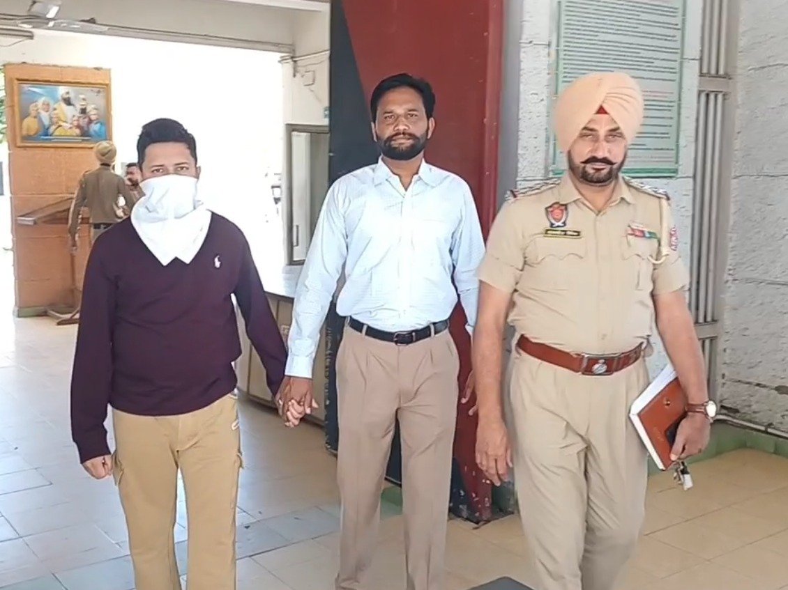 ਧੋਖਾਧੜੀ ਮਾਮਲੇ ‘ਚ 6 ਸਾਲਾਂ ਤੋਂ ਫ਼ਰਾਰ ਭਗੌੜਾ ਵਕੀਲ ਨੋਇਡਾ ਤੋਂ ਗ੍ਰਿਫ਼ਤਾਰ