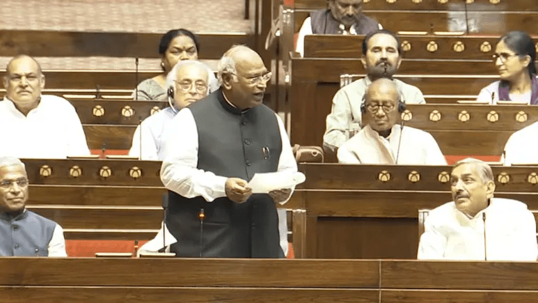 Harivansh Narayan Singh ਮੁੜ ਬਣੇ ਰਾਜ ਸਭਾ ਡਿਪਟੀ ਚੇਅਰਮੈਨ, Mallikarjun Kharge ਨੇ ਲੋਕ ਸਭਾ ਡਿਪਟੀ ਸਪੀਕਰ ‘ਤੇ ਉਠਾਏ ਸਵਾਲ