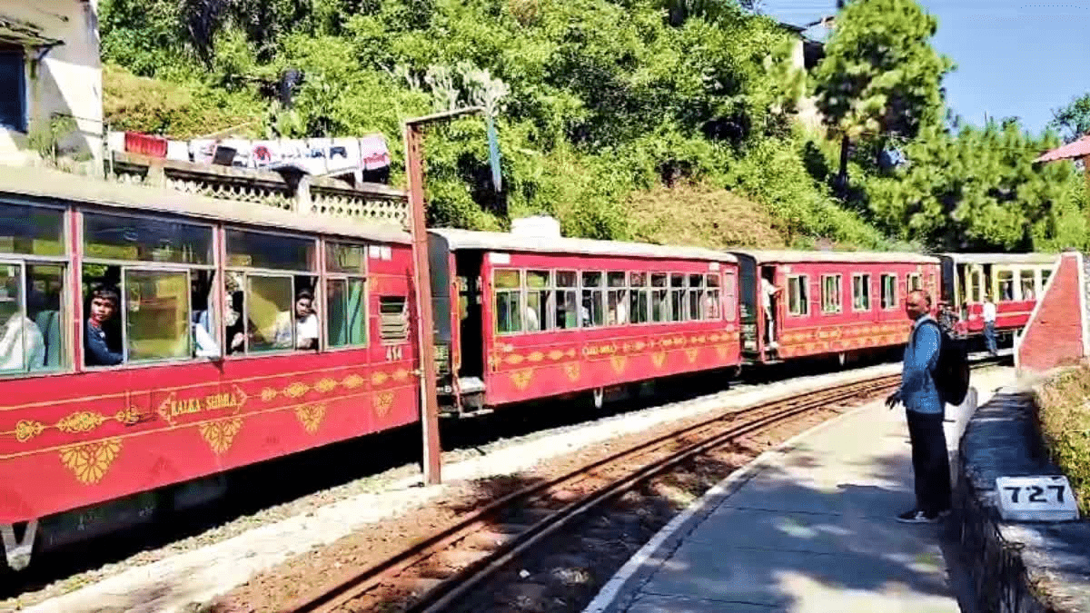 ਖ਼ੁਸ਼ਖ਼ਬਰੀ: ਕਾਲਕਾ-ਸ਼ਿਮਲਾ ਰੂਟ 'ਤੇ ਅੱਜ ਤੋਂ ਚੱਲੇਗੀ 'ਸਮਰ ਸਪੈਸ਼ਲ' ਟ੍ਰੇਨ; ਜਾਣੋ ਸਮਾਂ ਅਤੇ ਕਿਰਾਇਆ