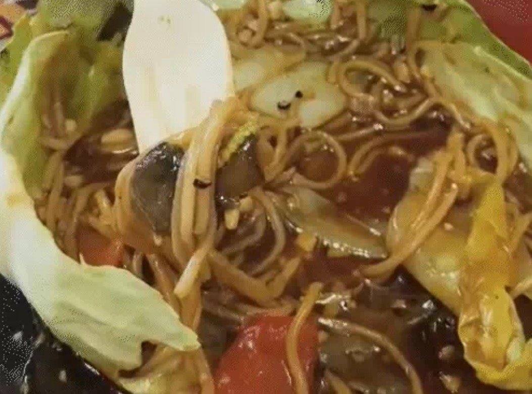 Elante Mall ਦੇ ਫੂਡ ਕੋਰਟ ‘ਚ ਵੱਡੀ ਲਾਪਰਵਾਹੀ, ਖਾਣੇ ‘ਚੋਂ ਨਿਕਲੀ ਸੁੰਡੀ