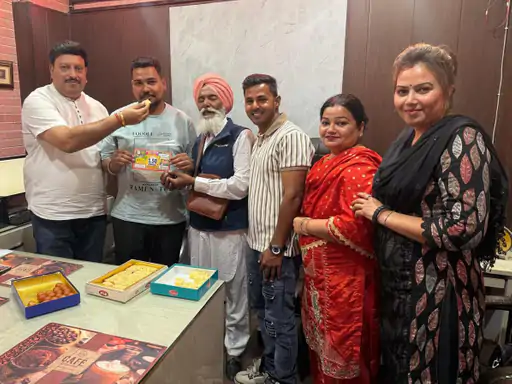 ਪੰਜਾਬ ‘ਚ ਢੋਲਕ ਵਜਾਉਣ ਵਾਲਾ ਬਣਿਆ ਕਰੋੜਪਤੀ, ਨਵਾਂਸ਼ਹਿਰ ‘ਚ ₹1.50 ਕਰੋੜ ਦੀ ਲਾਟਰੀ