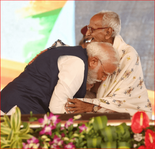 ਬੰਗਾਲ ਵਿੱਚ BJP ਦਾ ‘ਬੁੱਢਾ ਸ਼ੇਰ’ ਕੌਣ ਜਿਸਦੇ PM ਮੋਦੀ ਨੇ ਸਟੇਜ ‘ਤੇ ਛੂਹੇ ਪੈਰ?