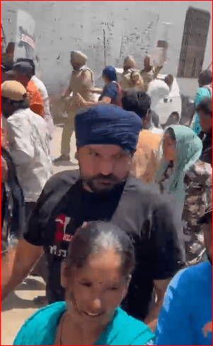 ਪੰਜਾਬ ਨਗਰ ਨਿਗਮ ਚੋਣਾਂ: ਮਜੀਠਾ ਵਿੱਚ ਅਕਾਲੀ ਦਲ ਅਤੇ ‘ਆਪ’ ਵਰਕਰ ਆਹਮੋ-ਸਾਹਮਣੇ ਹੋਏ, ਸਮਾਣਾ ‘ਚ ਬੂਥ ਕੈਪਚਰਿੰਗ ਨੂੰ ਲੈ ਦੇ ਤਣਾਅ