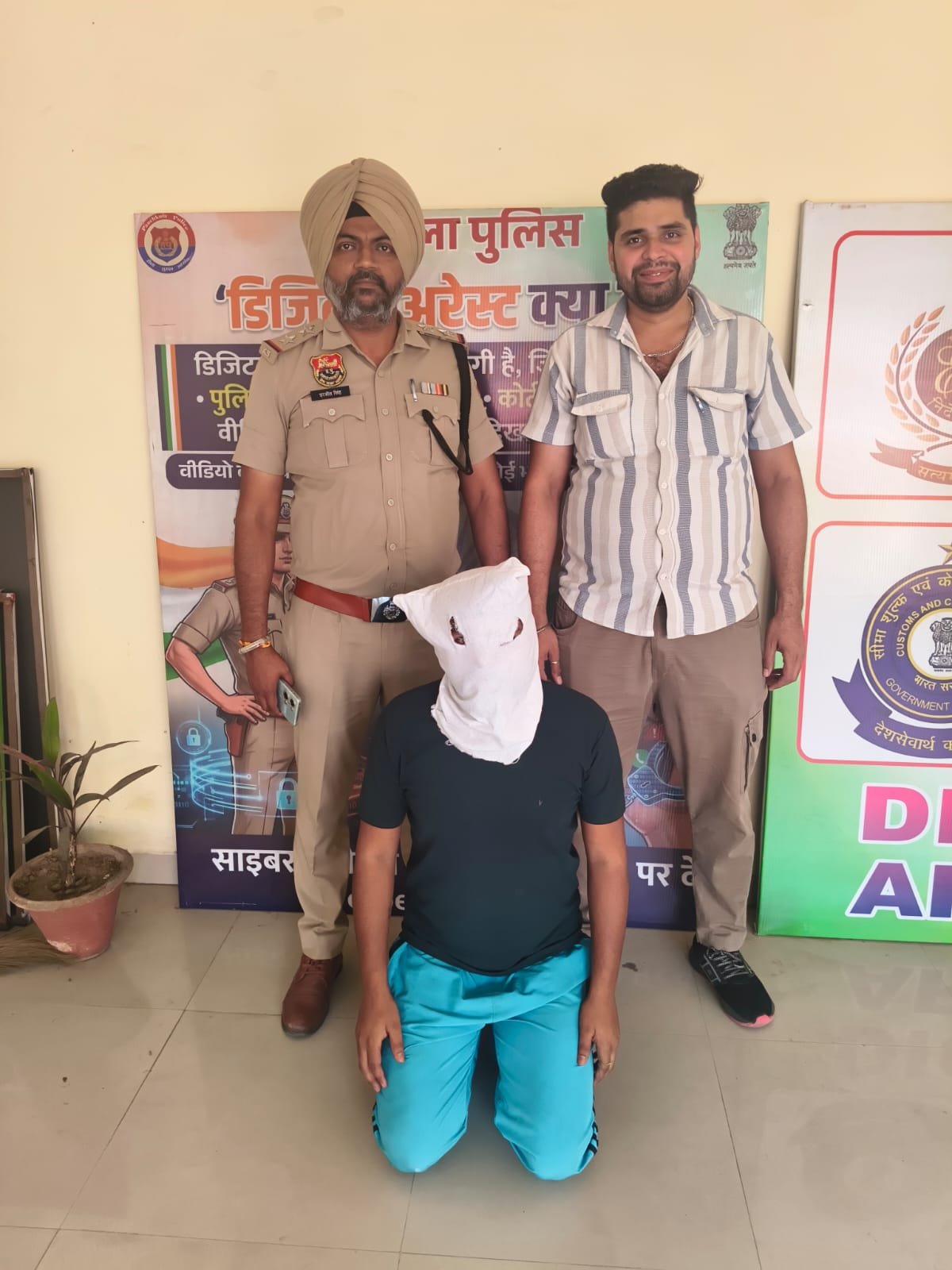 क्रिप्टो ट्रेडिंग के नाम पर 83 लाख के साइबर फ्रॉड में शामिल आरोपी गिरफ्तार, आरोपी 3 दिन के पुलिस रिमांड पर