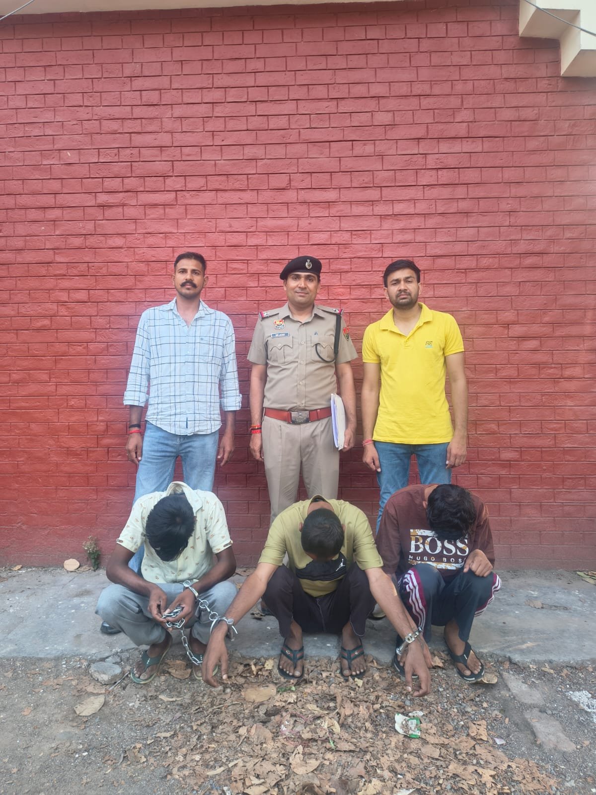 49 लाख के साइबर फ्रॉड में मध्यप्रदेश के तीन आरोपी गिरफ्तार