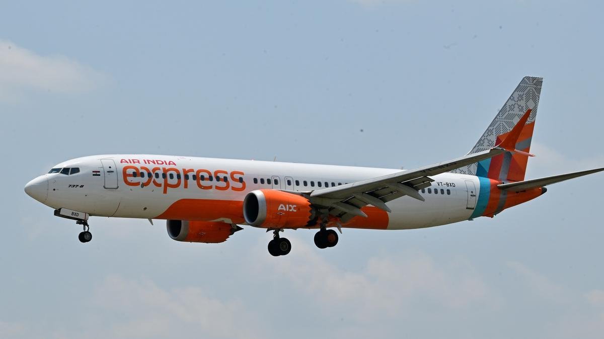 Air India Express ਦੀ ਫਲਾਈਟ 'ਚ ਆਈ ਤਕਨੀਕੀ ਖ਼ਰਾਬੀ: ਕੇਰਲ ਤੋਂ ਜੈੱਡਾ ਜਾ ਰਹੇ ਜਹਾਜ਼ ਦੀ ਐਮਰਜੈਂਸੀ ਲੈਂਡਿੰਗ, ਬਚੀ 180 ਮੁਸਾਫਰਾਂ ਦੀ ਜਾਨ