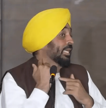 Viral Video ਵਿਵਾਦ ‘ਤੇ CM ਭਗਵੰਤ ਮਾਨ : ‘ਫੇਸ-ਮਾਸਕ’ ਤੇ AI ਤਕਨੀਕ ਨਾਲ ਮੈਨੂੰ ਬਦਨਾਮ ਕਰਨ ਦੀ ਸਾਜ਼ਿਸ਼