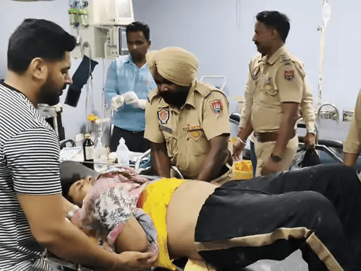 ਵਿਆਹ ‘ਚ DJ ‘ਤੇ ਨੱਚਣ ਨੂੰ ਲੈ ਕੇ ਚੱਲੇ ਤੇਜ਼ਧਾਰ ਹਥਿਆਰ; ਇੱਕ ਨੌਜਵਾਨ ਦਾ ਕੱਟਿਆ ਹੱਥ