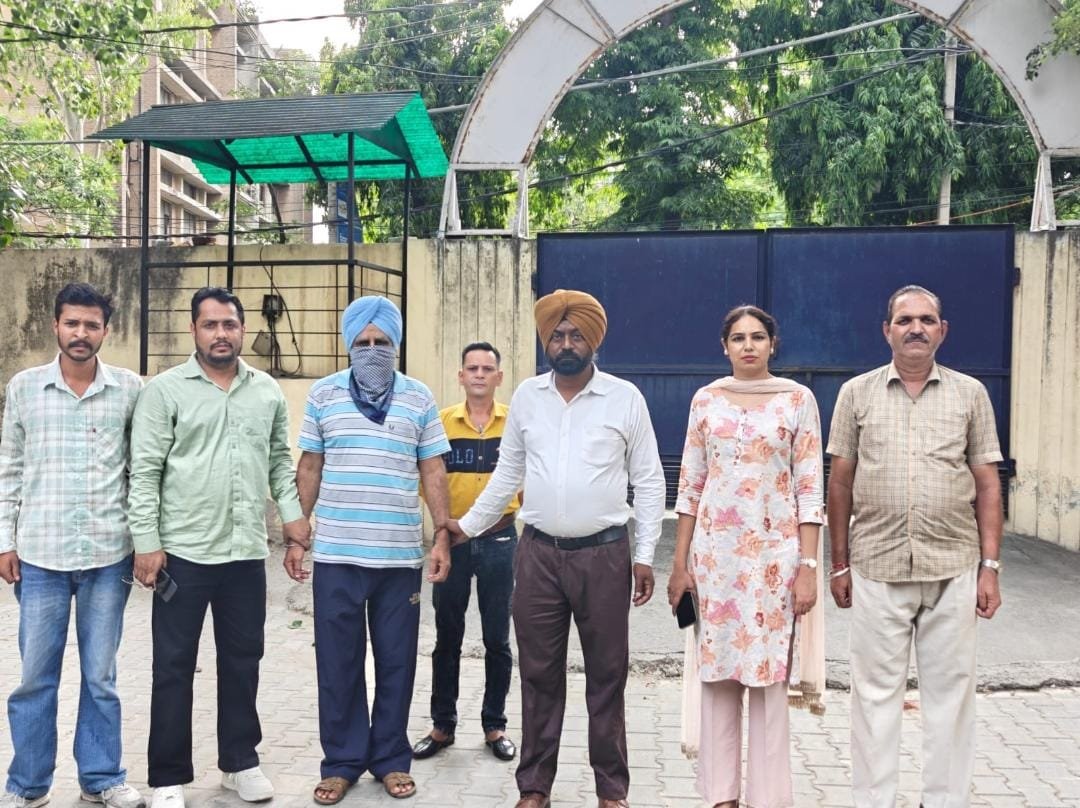 ਪੰਜਾਬ ਵਿਜੀਲੈਂਸ ਬਿਊਰੋ ਦਾ ਵੱਡਾ ਐਕਸ਼ਨ! 3500 ਰੁਪਏ ਦੀ ਰਿਸ਼ਵਤ ਲੈਂਦਾ ਪਟਵਾਰੀ ਕੀਤਾ ਕਾਬੂ