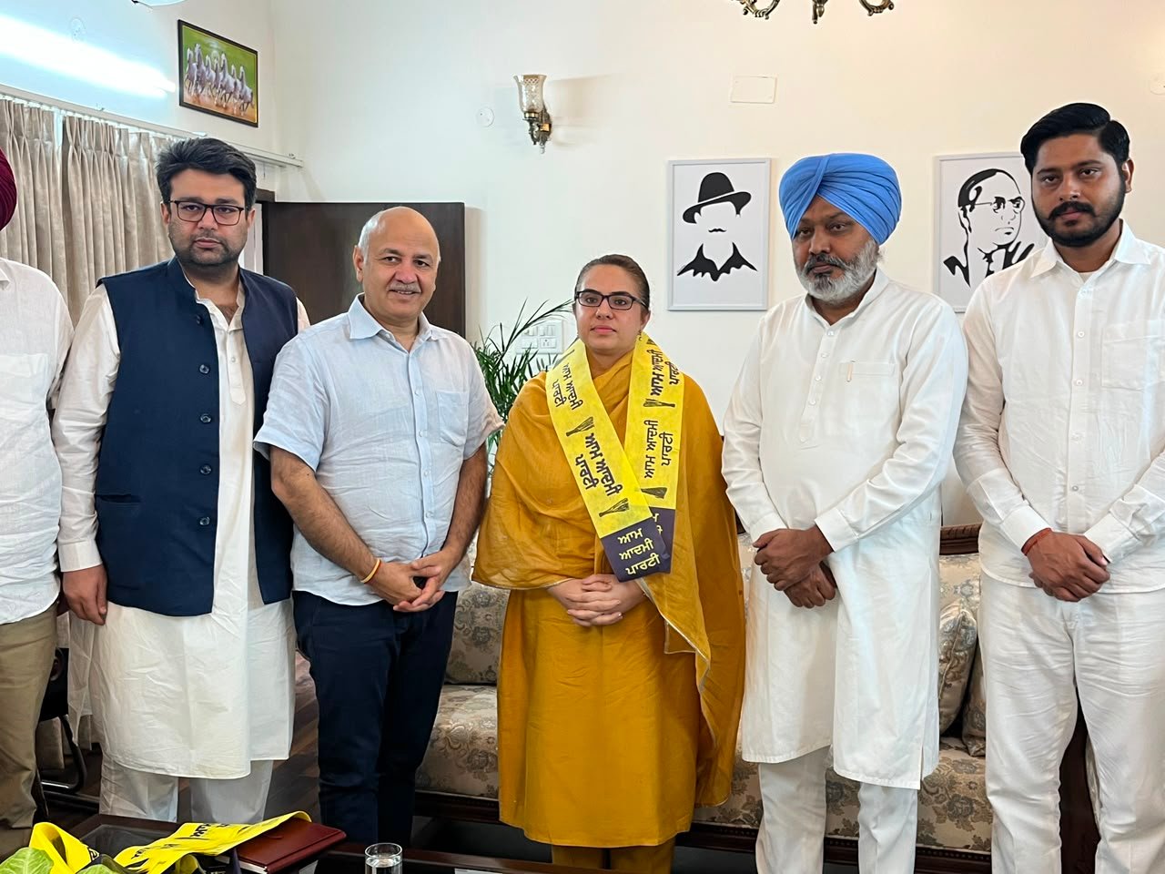 ਅਬੋਹਰ ਦੀ ਸਿਆਸਤ 'ਚ ਵੱਡਾ ਉਲਟਫੇਰ, ਸ਼ਿਵਲਾਲ ਡੋਡਾ ਦੀ ਨੂੰਹ ਸੁਹਾਨੀ ਡੋਡਾ 'ਆਪ' ਵਿੱਚ ਸ਼ਾਮਿਲ