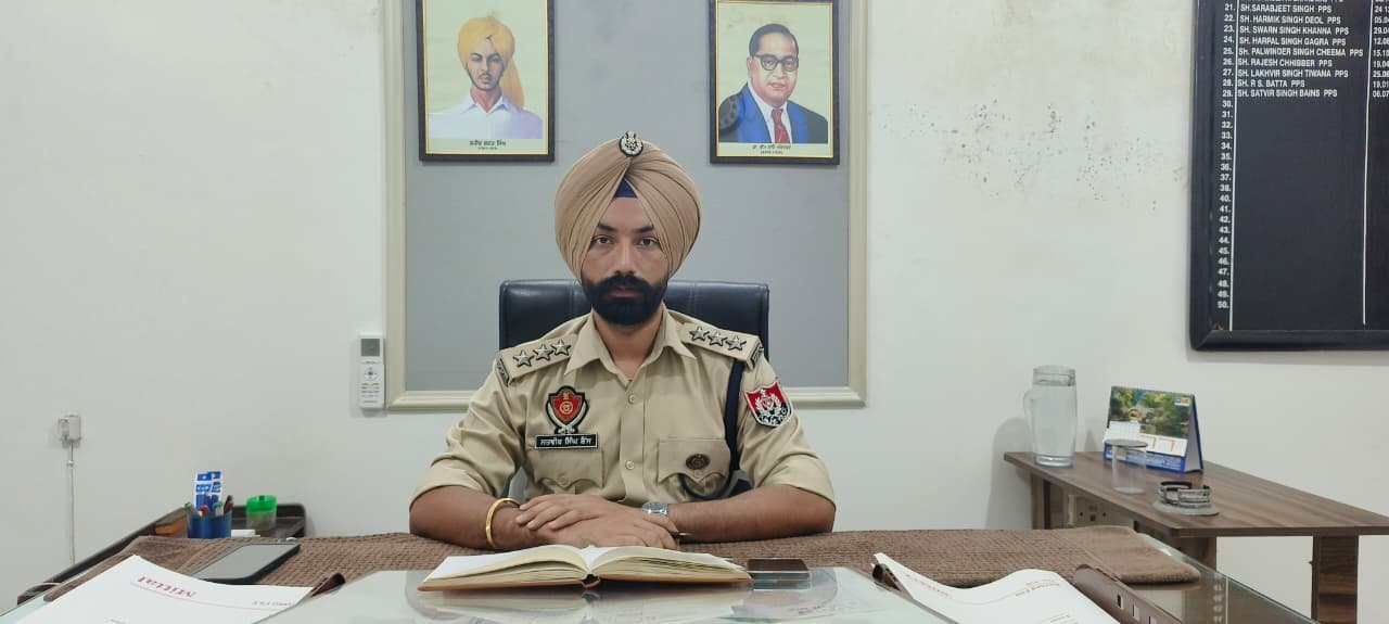 ਬਰਨਾਲਾ ‘ਚ ਸਫਾਈ ਸੇਵਕਾਂ ‘ਤੇ ਲਾਠੀਚਾਰਜ ਮਾਮਲਾ , CM ਮਾਨ ਦੇ ਹੁਕਮਾਂ ‘ਤੇ DSP ਸਸਪੈਂਡ