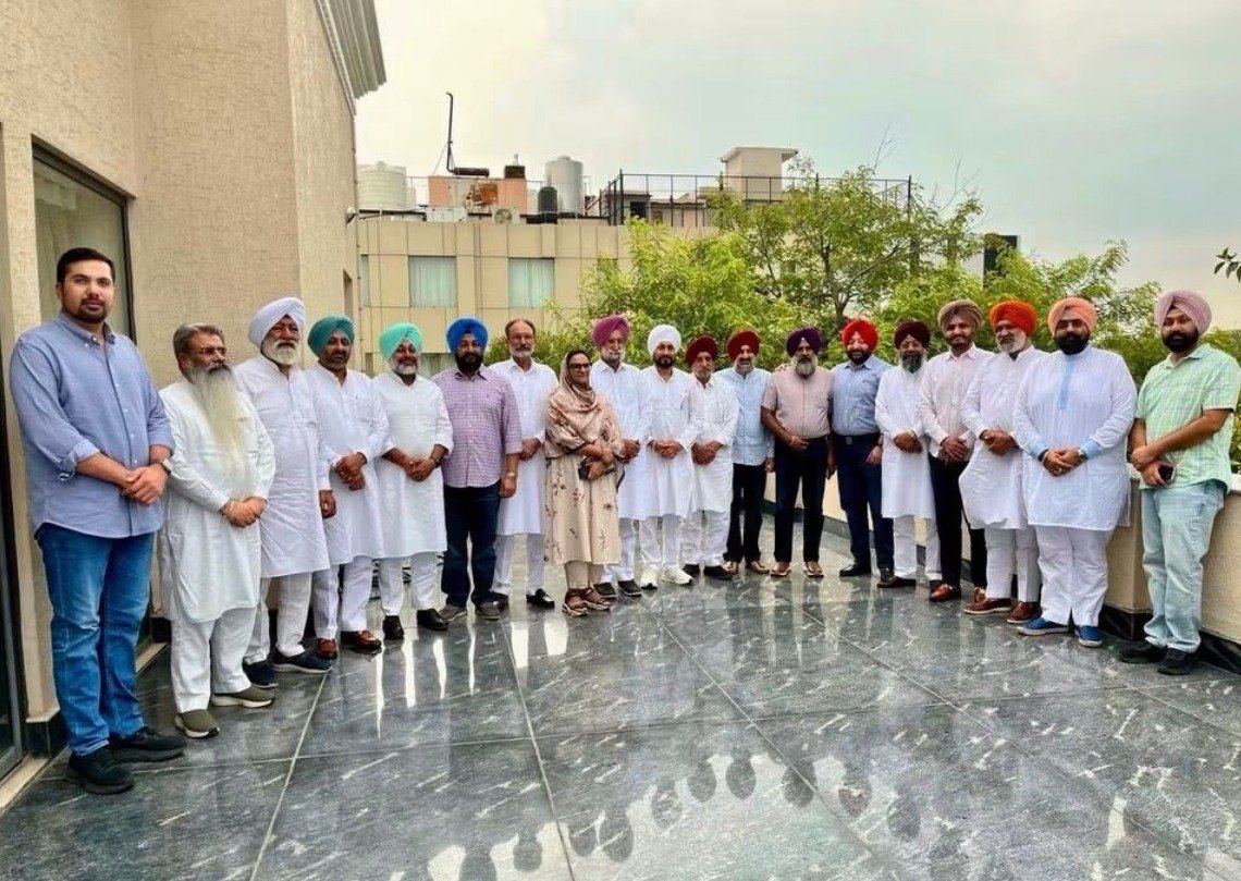 ਭੂਪੇਸ਼ ਬਘੇਲ ਦੇ ਦੌਰੇ ਤੋਂ ਪਹਿਲਾਂ ਚੰਨੀ ਧੜੇ ਦਾ ਸ਼ਕਤੀ ਪ੍ਰਦਰਸ਼ਨ, ਇਕਜੁੱਟਤਾ ਵਾਲੀਆਂ ਤਸਵੀਰਾਂ ਕੀਤੀਆਂ ਸਾਂਝੀਆਂ