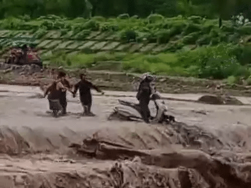 Monsoon 2026: ਆਫ਼ਤ ਬਣੀ ਬਾਰਸ਼! ਦਿੱਲੀ 'ਚ ਪਾਣੀ ਹੇਠਾਂ ਆਈਆਂ ਸੜਕਾਂ