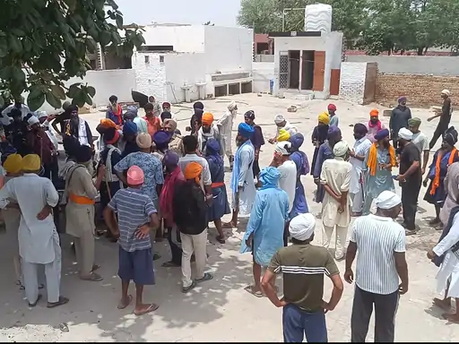 ਮਾਨਸਾ ਦੇ ਗੁਰਦੁਆਰਾ ਸਾਹਿਬ ਵਿਖੇ ਸ੍ਰੀ ਗੁਰੂ ਗ੍ਰੰਥ ਸਾਹਿਬ ਜੀ ਦੀ ਬੇਅਦਬੀ; ਪੰਨਿਆਂ 'ਤੇ ਲਿਖੇ ਅਸ਼ਲੀਲ ਸ਼ਬਦ