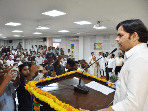 पलवल में मेगा रोजगार मेले का शानदार आगाज: 100 से अधिक कंपनियों ने लिया हिस्सा
