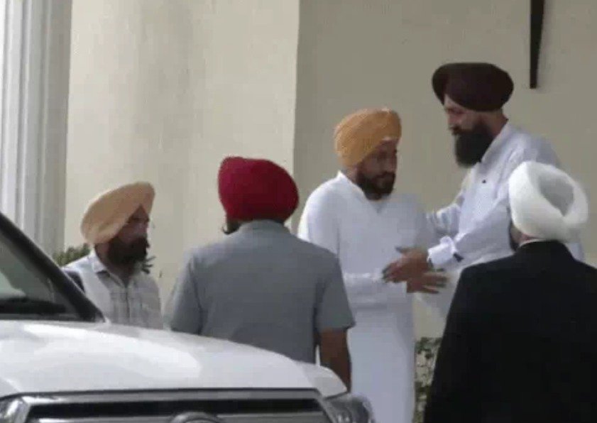 ਬਾਜਵਾ ਦੀ ਦਿੱਲੀ ਫੇਰੀ ਤੋਂ ਬਾਅਦ ਚੰਨੀ ਨਾਲ ਮੁਲਾਕਾਤ, ਪੰਜਾਬ ਕਾਂਗਰਸ 'ਚ ਚਰਚਾਵਾਂ ਤੇਜ਼