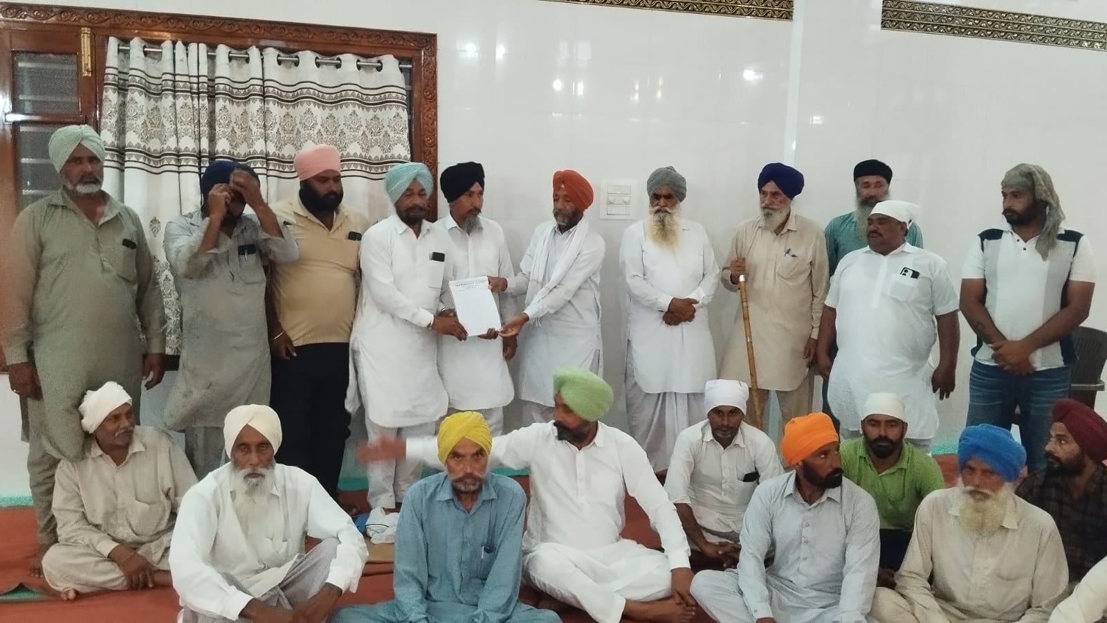 ਨਸ਼ਾ ਤਸਕਰਾਂ ’ਤੇ ਪਿੰਡ ਵਾਸੀਆਂ ਨੇ ਕਸੀ ਨਕੇਲ, ਜ਼ਮਾਨਤ ਦੇਣ ਵਾਲਿਆਂ ’ਤੇ ਲੱਗੇਗਾ ਭਾਰੀ ਜੁਰਮਾਨਾ