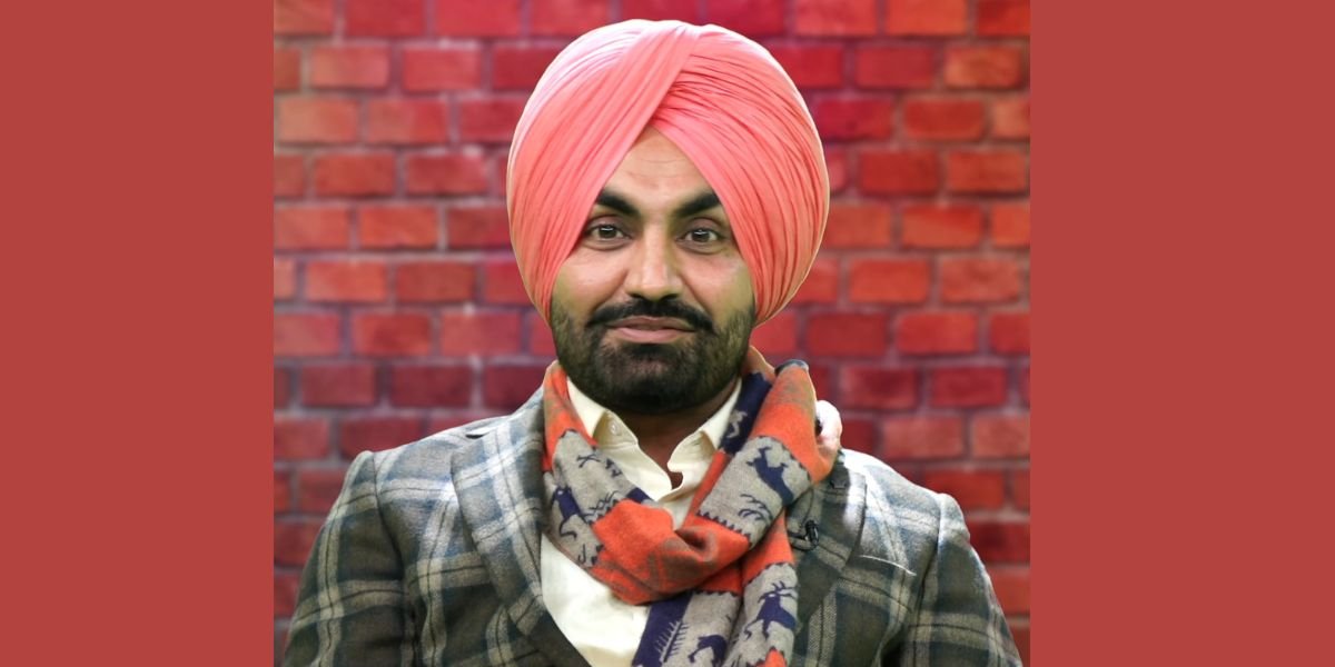 ਪੰਜਾਬੀ ਗਾਇਕ ਰਵਿੰਦਰ ਗਰੇਵਾਲ ਹੋਏ 92 ਲੱਖ ਦੀ ਠੱਗੀ ਦਾ ਸ਼ਿਕਾਰ, 5 ਕਾਰ ਡੀਲਰਾਂ ਖ਼ਿਲਾਫ਼ ਦਰਜ ਕੀਤਾ ਕੇਸ