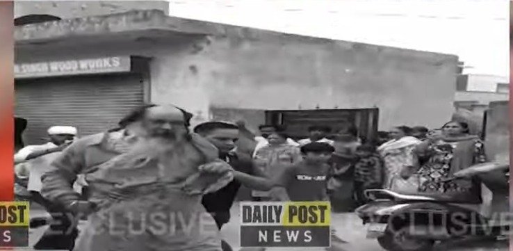 Watch Now; ਲੋਕਾਂ ਦੇ ਹੱਥੇ ਚੜ੍ਹੇ Gursimran Singh Mand, ਕਾਰ 'ਤੇ ਵੀ ਚਲਾਈਆਂ ਇੱਟਾਂ….