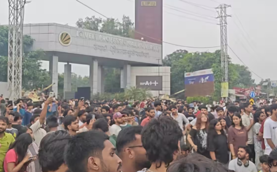 LPU ਵਿਦਿਆਰਥੀਆਂ ਨੇ ਰੱਖੀਆਂ 19 ਮੰਗਾਂ, ਹੋਸਟਲ ਸੁਰੱਖਿਆ ਤੋਂ ਲੈ ਕੇ ਫੀਸਾਂ ਤੇ ਜਾਂਚ ਤੱਕ ਮੁੱਦੇ ਸ਼ਾਮਲ
