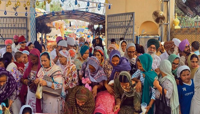 ਪੰਜਾਬ ਦੇ ਪ੍ਰਸਿੱਧ ਛਪਾਰ ਮੇਲੇ ਦਾ ਅੱਜ ਪਹਿਲਾ ਦਿਨ: ਗੁੱਗਾ ਮਾੜੀ ਵਿਖੇ ਲੱਗੀਆਂ ਲੰਬੀਆਂ ਕਤਾਰਾਂ