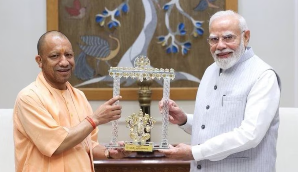 PM ਮੋਦੀ ਨਾਲ CM ਯੋਗੀ ਦੀ ਮੁਲਾਕਾਤ, ਕਰੀਬ ਇੱਕ ਘੰਟਾ ਚੱਲੀ ਬੈਠਕ