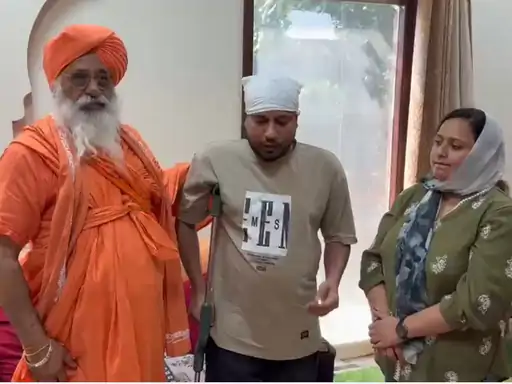 3 ਸਾਲ ਬਾਅਦ ਕੰਬੋਡੀਆ ਤੋਂ ਪੰਜਾਬ ਪਰਤਿਆ ਨੌਜਵਾਨ,ਏਜੰਟਾਂ ਦੀ ਠੱਗੀ ਦਾ ਹੋਇਆ ਸੀ ਸ਼ਿਕਾਰ, ਪਰਿਵਾਰ ਵੱਲੋਂ ਸੰਤ ਸੀਚੇਵਾਲ ਦਾ ਧੰਨਵਾਦ