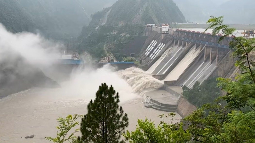 Wacth Now; SALAL ਡੈਮ ਦੇ ਖੋਲ੍ਹੇ FLOOD GATES ਹੁਣੇ! ਪੰਜਾਬੀਓ ਦੇਖੋ ਕਿਧਰ ਆ ਰਿਹਾ ਪਾਣੀ ਸ਼ੂਕਦਾ