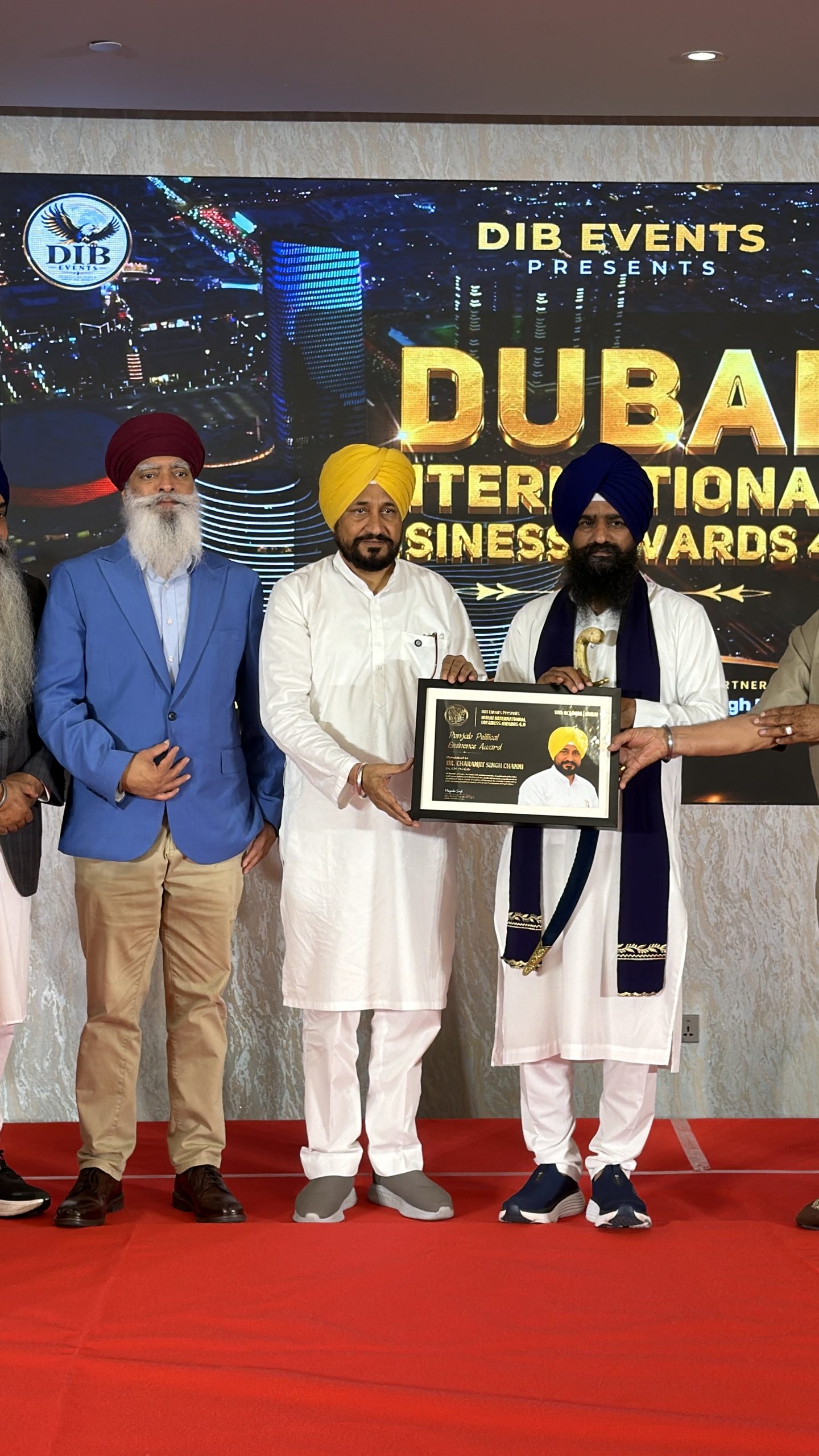 ਦੁਬਈ ਵਿੱਚ ਚਰਨਜੀਤ ਸਿੰਘ ਚੰਨੀ ਨੂੰ ‘ਪੰਜਾਬ ਪੋਲੀਟਿਕਸ ਐਮੀਨੈਂਸ ਐਵਾਰਡ’ ਨਾਲ ਕੀਤਾ ਸਨਮਾਨਿਤ